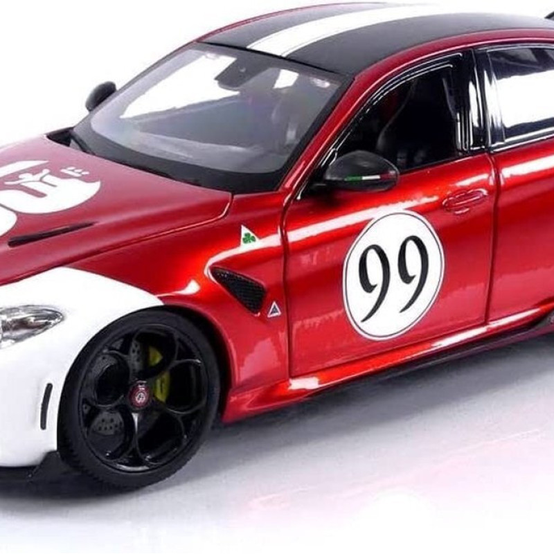 BBURAGO 1:18 ALFA ROMEO GIULIA GTAM #99 (18/11049)